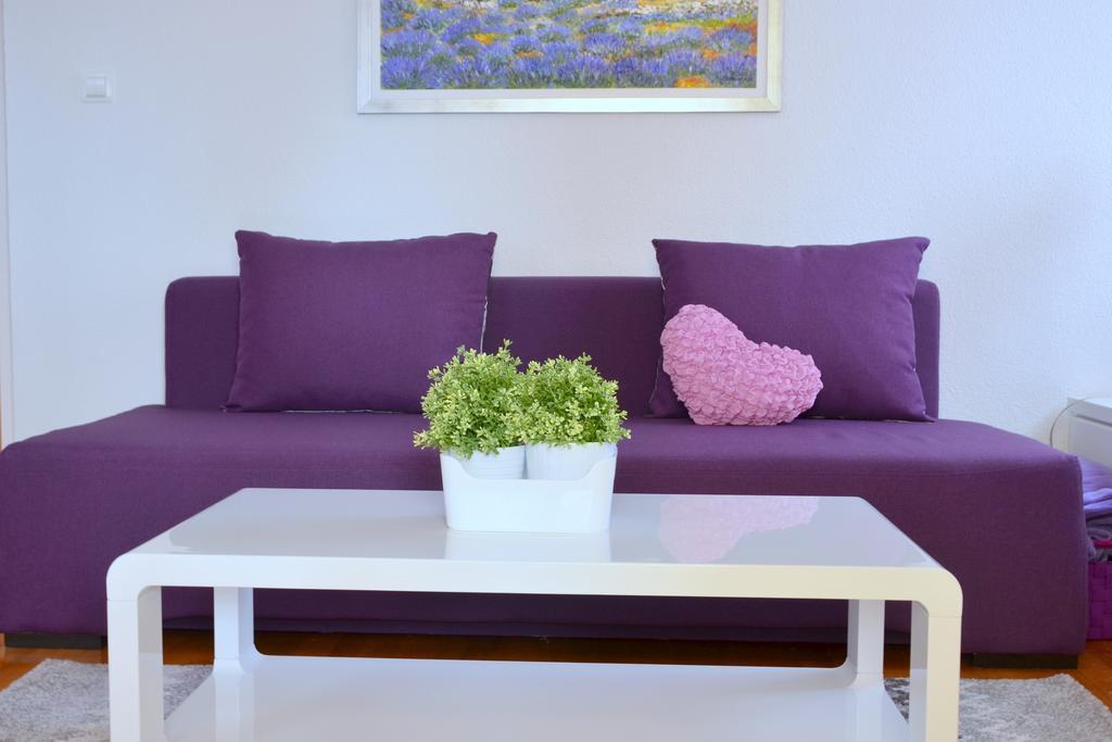 Iris Beach Apartments Каштела Екстер'єр фото