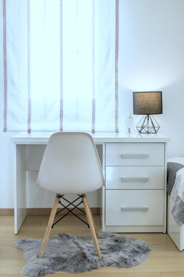 Iris Beach Apartments Каштела Екстер'єр фото